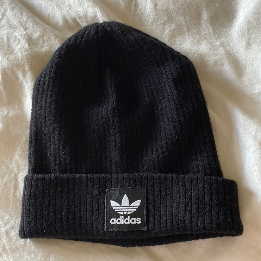 Adidas beanie